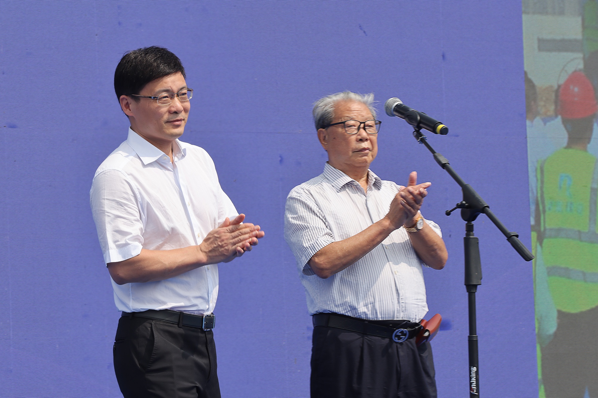 pg国际-不凡成就非凡,相信品牌的力量